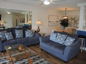 Villa, 2 Bedrooms | Living area