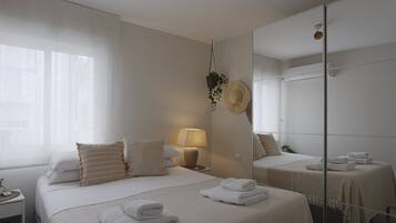 1 chambre, fer et planche Ă  repasser, Wi-Fi gratuit, draps fournis