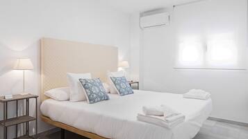 2 chambres, fer et planche Ă  repasser, Wi-Fi gratuit, draps fournis