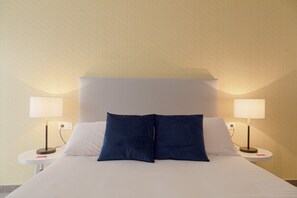 1 chambre, fer et planche à repasser, accès au Wi-Fi (inclus)
