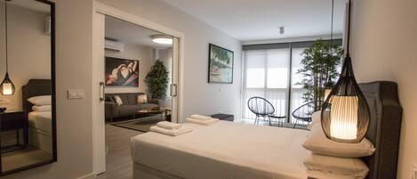 2 عدّة غرف نوم ومكواة/لوح كي وواي فاي مجانًا وملاءات أسرّة