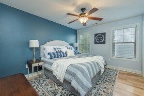 3 Schlafzimmer, Schreibtisch, Bügeleisen/Bügelbrett, kostenloses WLAN