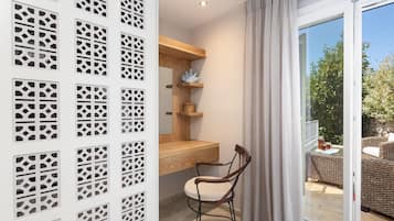 Premium Villa, Ensuite, Sea View | Room amenity