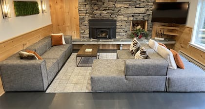 New - Closest House to Hermitage Clubhouse - 5 min walk to Hermitage Inn