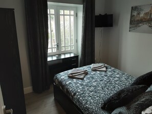 3 bedrooms - 1 The Maltings Apartments (Shepton Mallet)