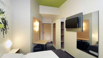 Schreibtisch, schallisolierte Zimmer, kostenloses WLAN, Bettwäsche