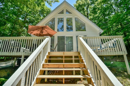 Hidden Haven - Hot Tub, Outdoor Shower & Firepit