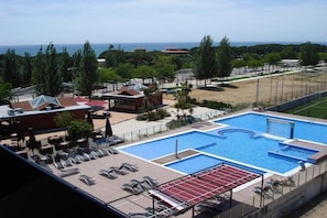 Indoor pool, outdoor pool - Don Angel Hotel (Santa Susanna)