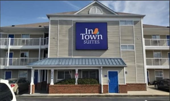 Exterior - InTown Suites Extended Stay Greenville SC - I-85/Mauldin (Greenville)