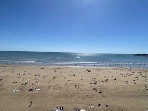 Tæt på stranden