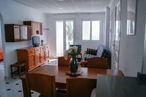 Dining - Riviera Beach Apartments (Pilar de la Horadada)
