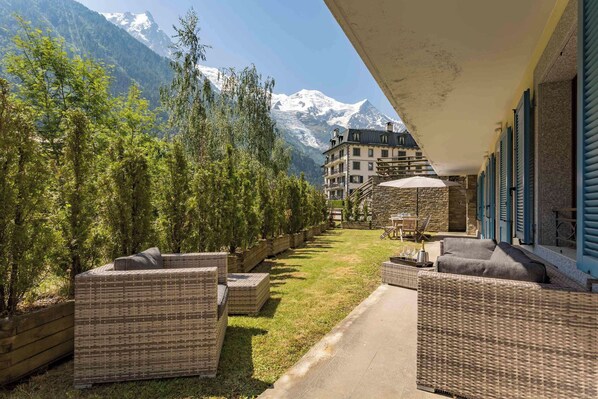 Comfy seating with a Mont Blanc view in Pothecary's garden