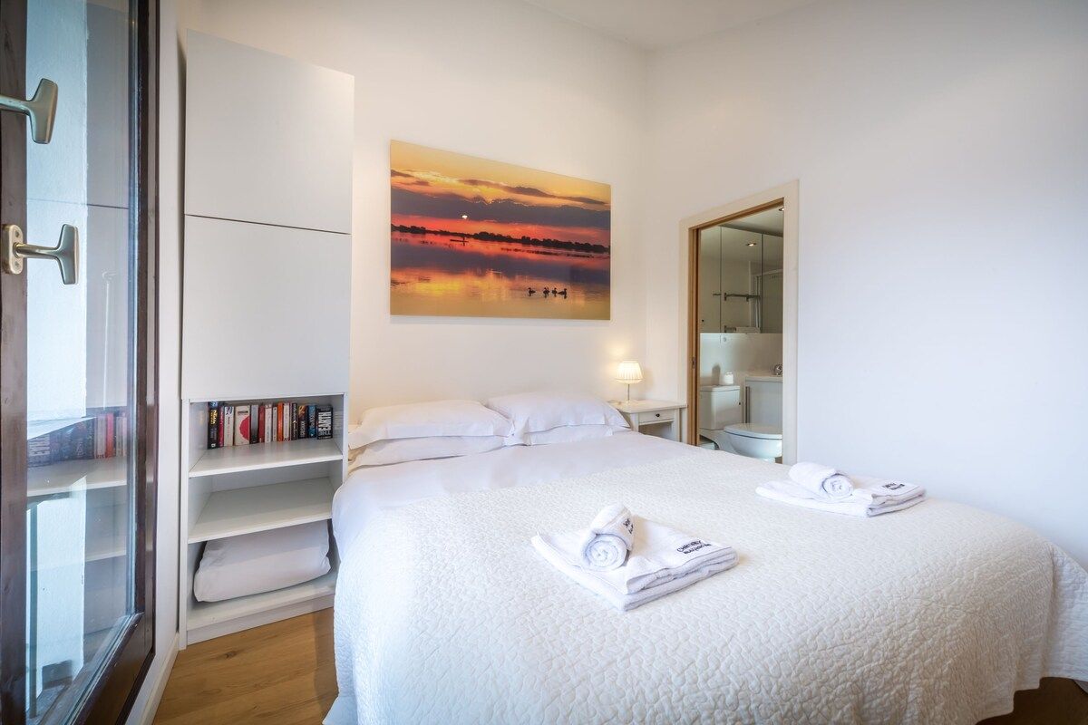 Double bedroom has an ensuite bathroom