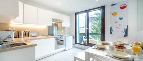 Dishwasher, coffee/tea maker