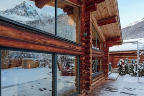 Chalet des Cimes in Winter - Chalet des Cimes, Ski, Hike, Chamonix All Year (Chamonix)