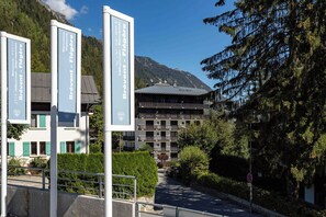 View of Brevent lift and apartment buildings - Le Brevent apartment, Skiing, Chamonix All Year (Chamonix)