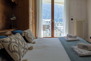 Double or twin bedroom 