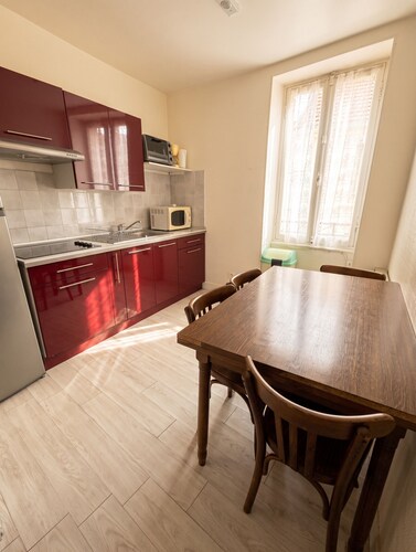 Homerez - Appartement à Néris-les-Bains.