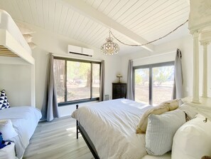 6 Schlafzimmer, Schreibtisch, Bügeleisen/Bügelbrett, kostenloses WLAN