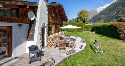 Chalet Martinique - a self catered chalet that sleeps 6 guests in 3 bedrooms