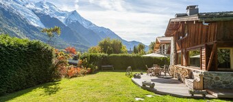 Chalet Martinique - a self catered chalet that sleeps 6 guests in 3 bedrooms