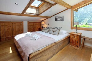 Master Double ensuite bedroom