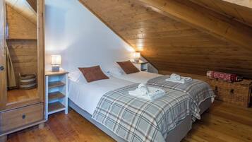 2nd bedroom - beds can be double or twin