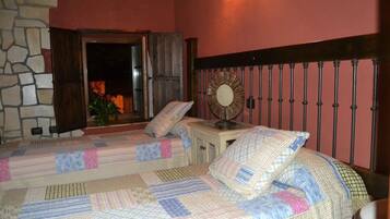 2 soverom, strykejern/-brett, reiseseng for barn og wi-fi (inkludert)