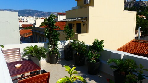 Seaside Athenian Riviera Apartment