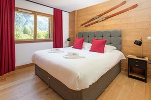 Superking bedroom - Coin des Drus appt, Golfing, - Chamonix All Year (Les Praz)