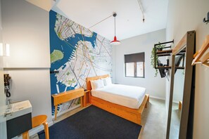 Hypo-allergenic bedding, down duvets, soundproofing, free WiFi - The Baltic Hotel (Brooklyn)