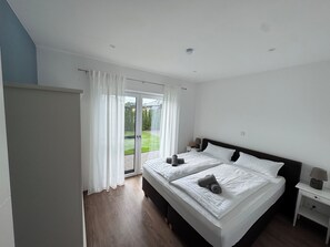 2 chambres, lit parapluie, Wi-Fi, draps fournis