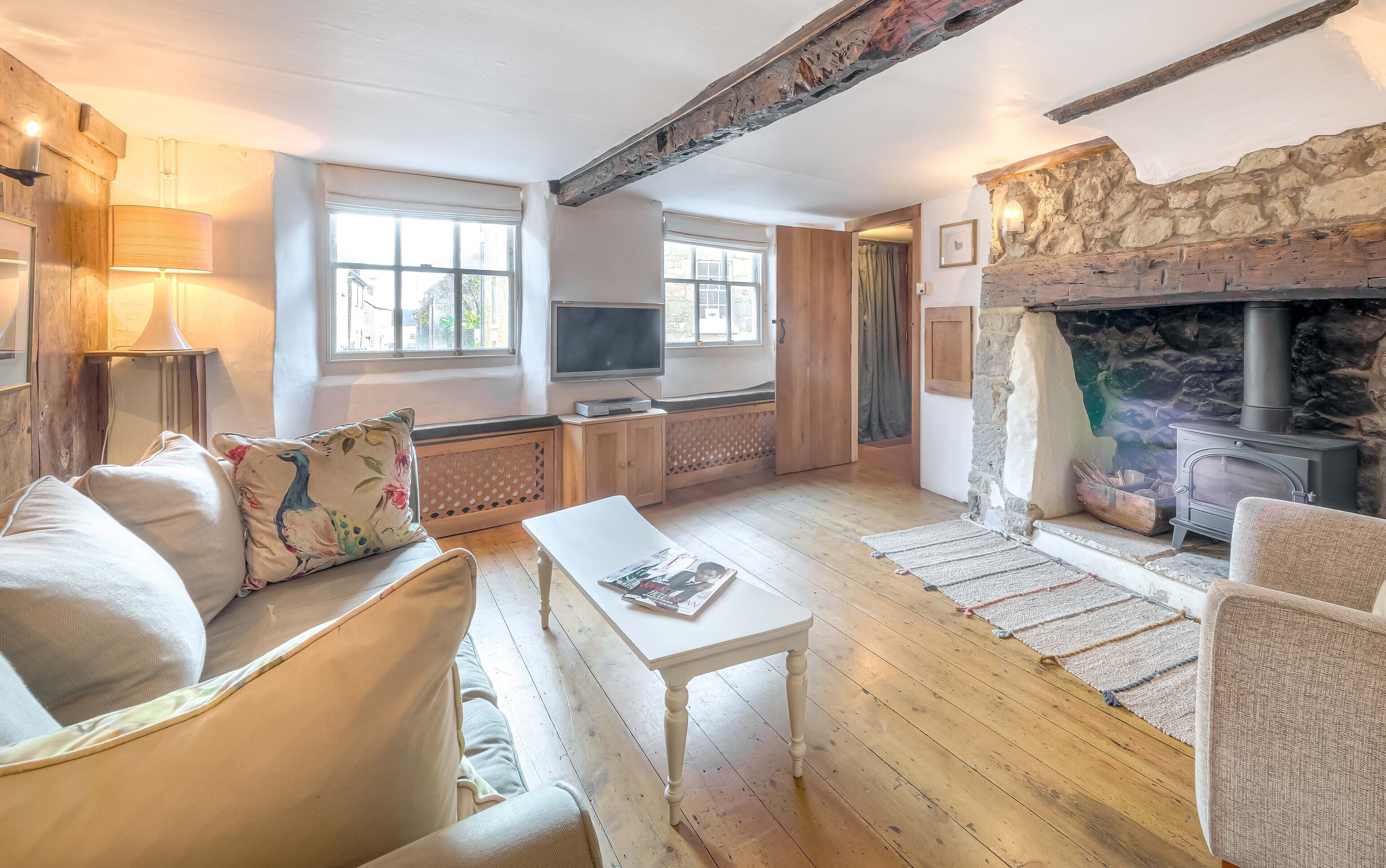 Cottage in the centre of Shaftesbury sleeps 4/5