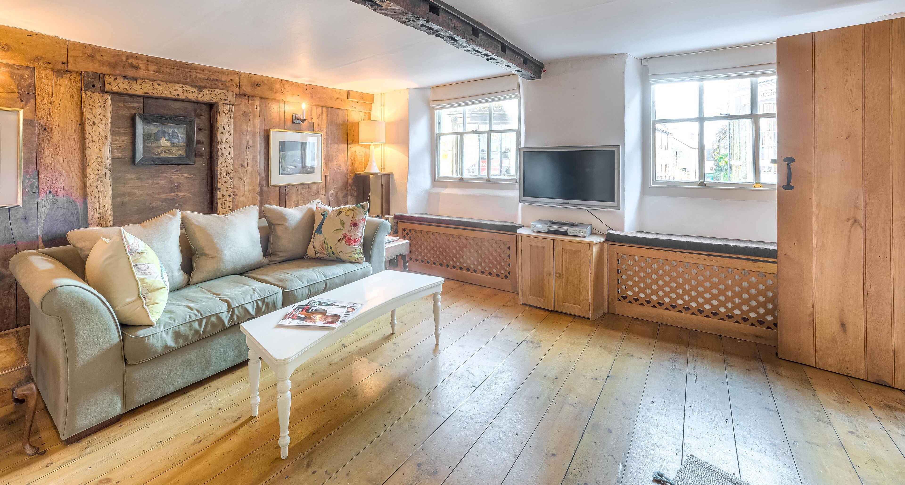 Cottage in the centre of Shaftesbury sleeps 4/5