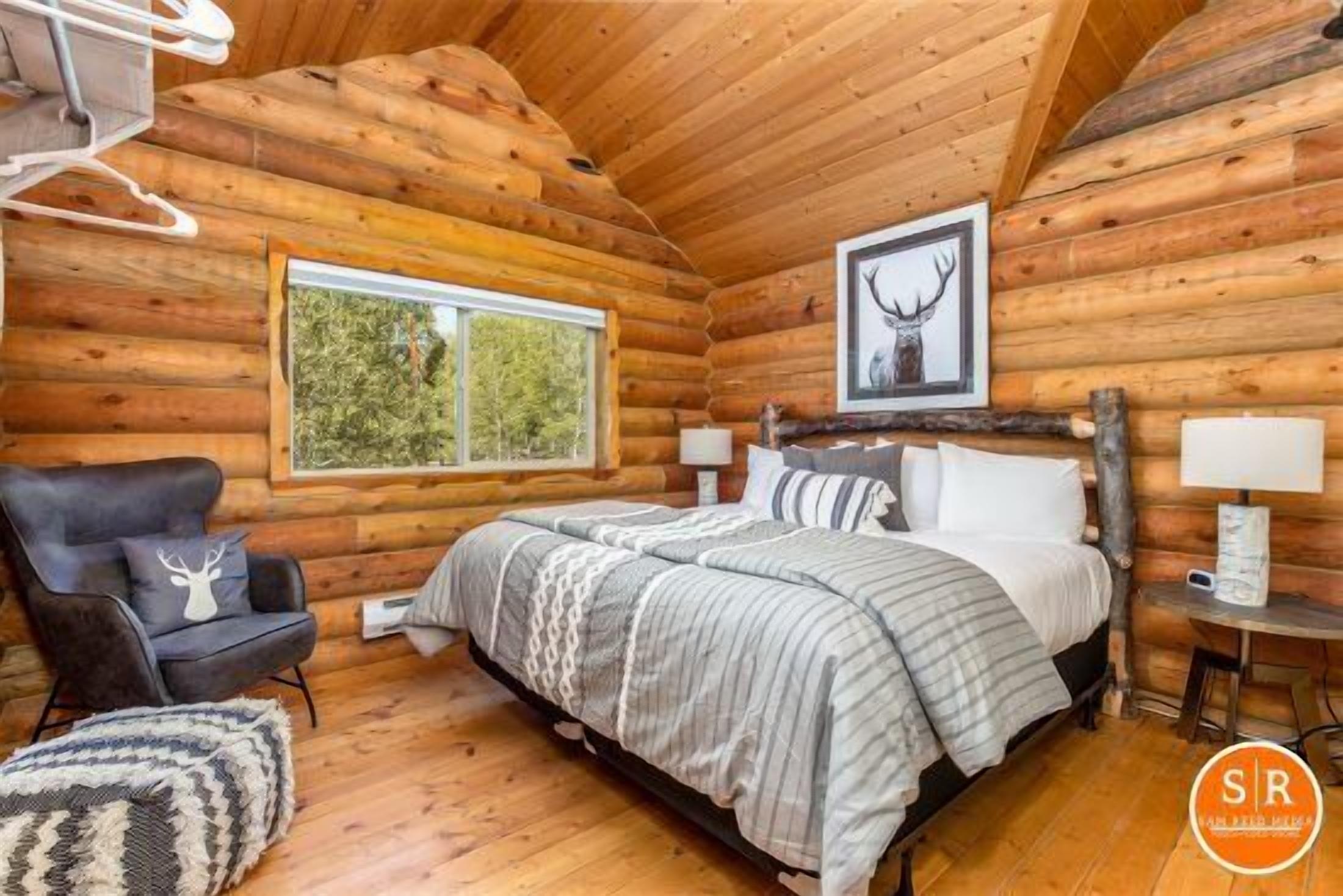 Whispering Pines is your Lake House of choice in the Beautiful setting of Panguitch Lake, Utah