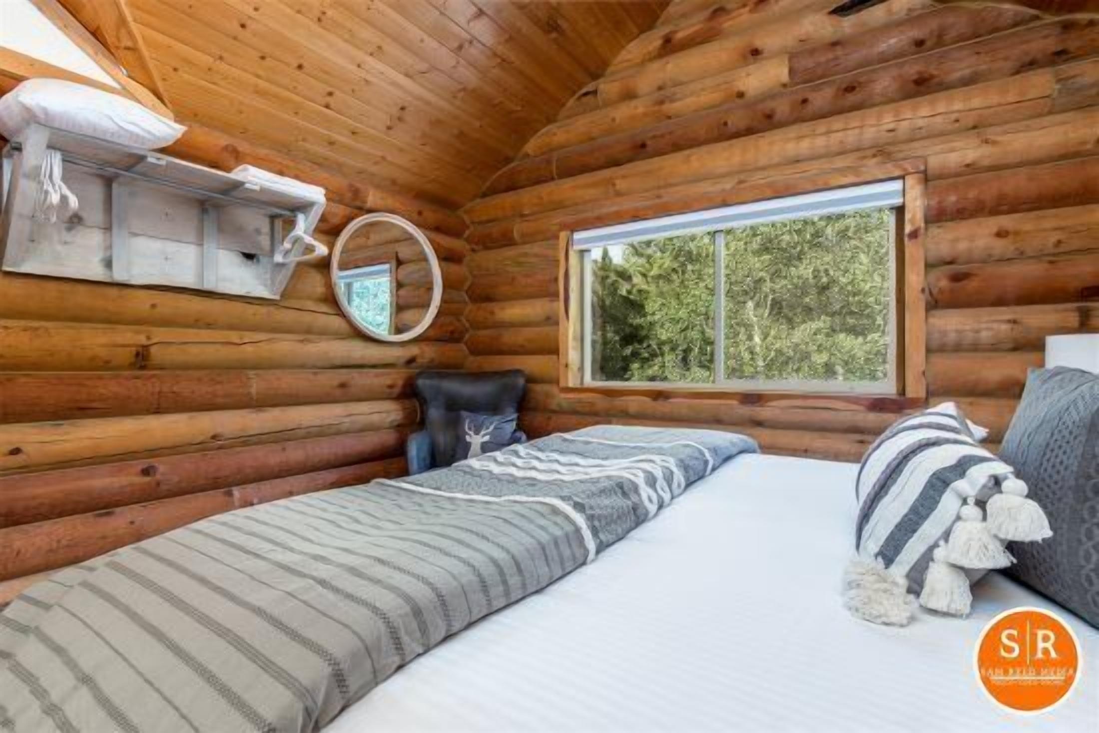 Whispering Pines is your Lake House of choice in the Beautiful setting of Panguitch Lake, Utah