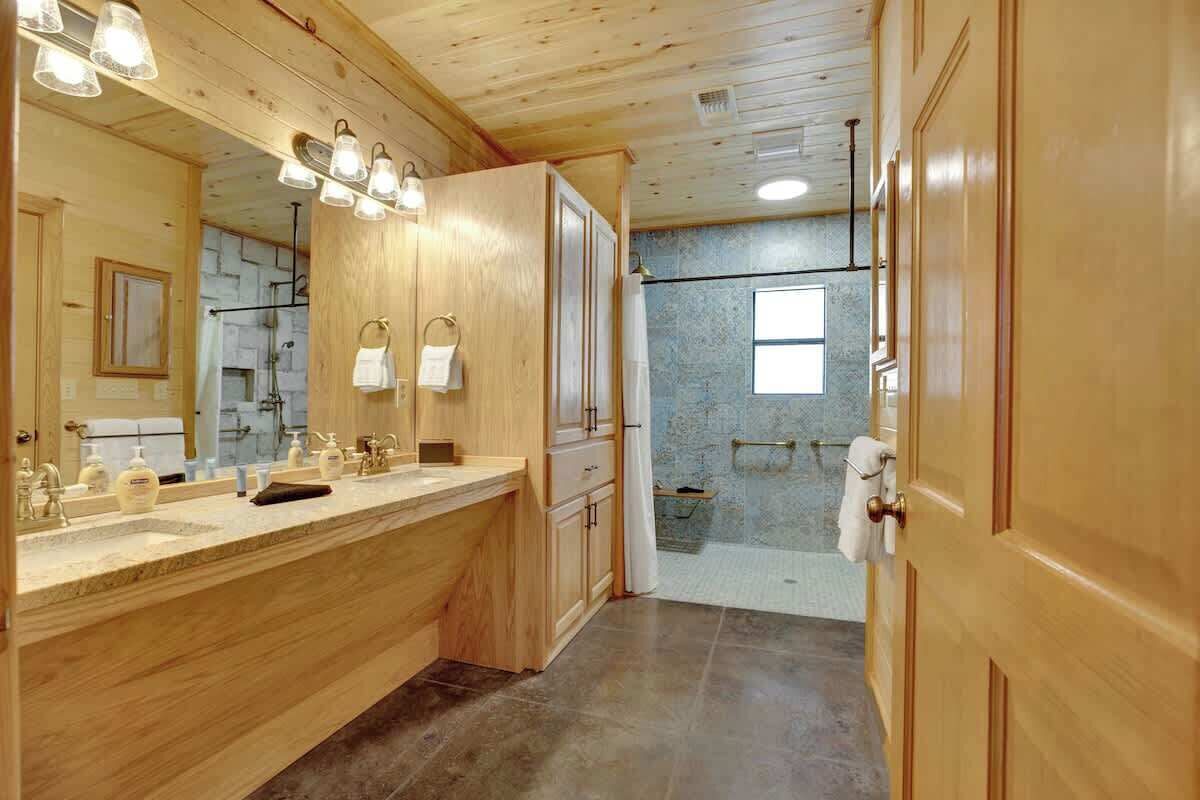 Bathtub, hair dryer, towels, soap