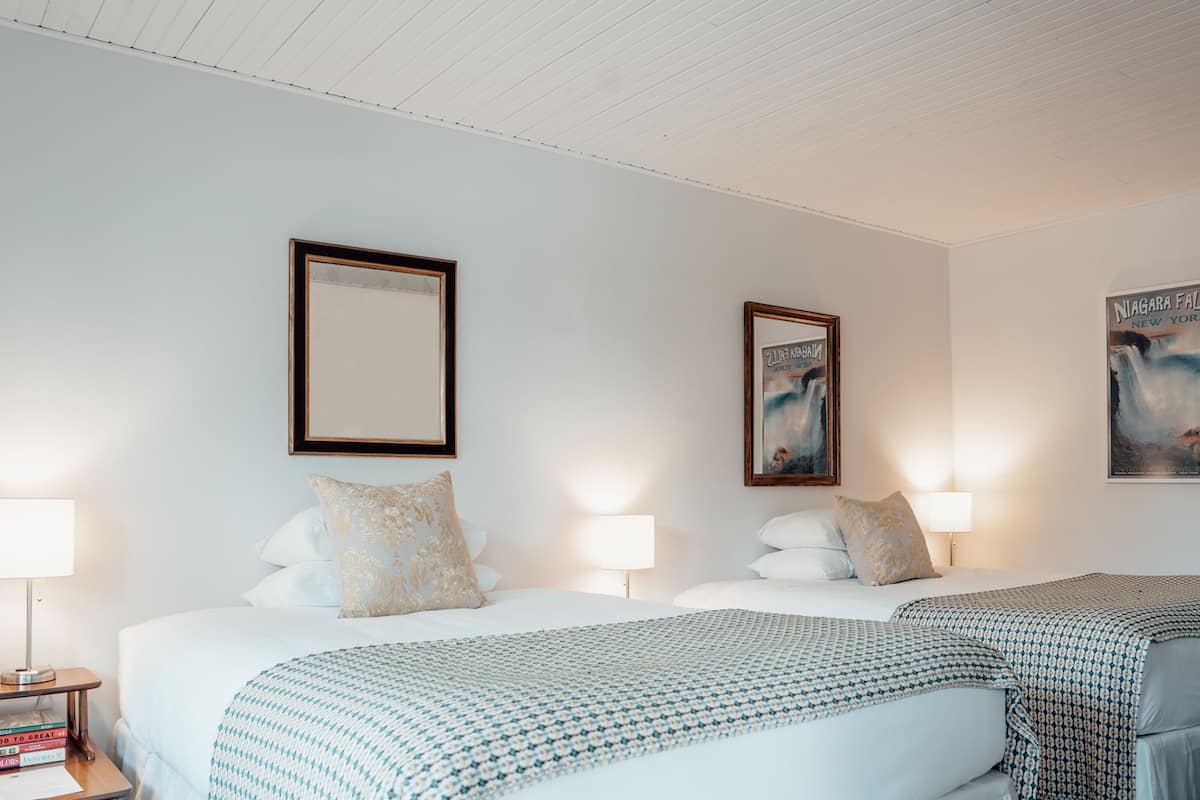 Standaard kamer, 2 queensize bedden | Lakens van Egyptisch katoen, luxe beddengoed, een minibar