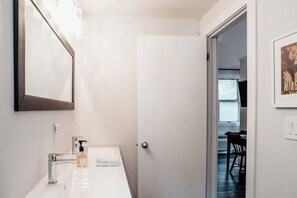Premium-Zimmer, 1 King-Bett | Badezimmer