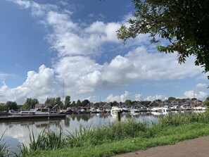 Marina - Residential idyll with harbor view (Weener)