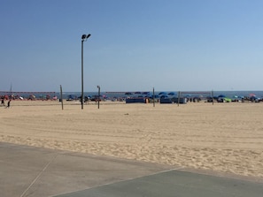 Una playa cerca