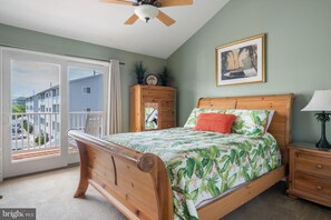 4 bedrooms, iron/ironing board, free WiFi