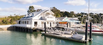 The Loft Overwater, Bay of Islands, NZ