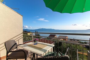 Outdoor dining - VILLA ALEX  One-Bedroom Apartment (ANA) (Podaca)