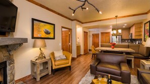 TV, fireplace, video games, ping pong - AMAZING Ski-in/Ski-out, Westgate Resort, 2 bed 2 bath, bonus studio, Sleeps 8 (Park City)