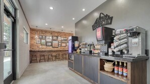 Dining - Comfortable cabin rentals at the crossroads of Yellowstone and Jackson Hole (Ashton)