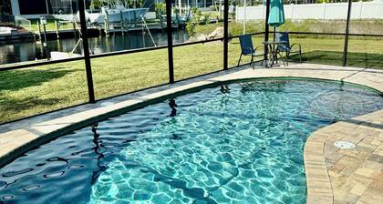 Cape Coral Home Pool & Waterfront Kayaks Bikes Dock Fishing