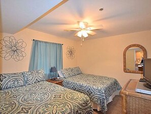 2 bedrooms, iron/ironing board, free WiFi, bed sheets - BEAUTIFUL 2BD/2BATH CONDO (Osage Beach)