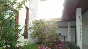 Ảnh chưa phân loại, 5 trong số 25 ảnh, nút