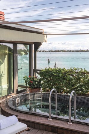 Balcony - Cipriani, A Belmond Hotel (Venice)
